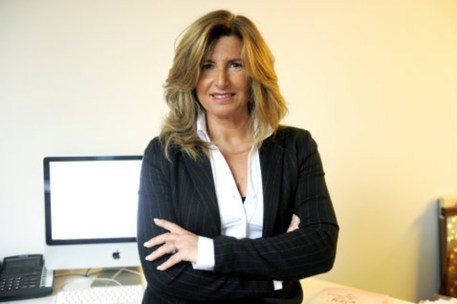 Cercasi ‘fatine’ baby sitter, ‘ma solo se amano i bimbi’