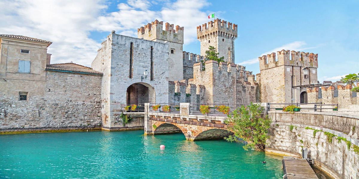 Bambini in viaggio-Scoprire la magia del Castello di Sirmione con i bambini.